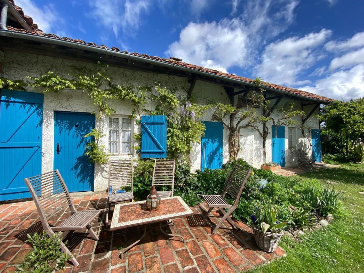 Domaine Du Tafiart Bed & Breakfast Sarron Ngoại thất bức ảnh