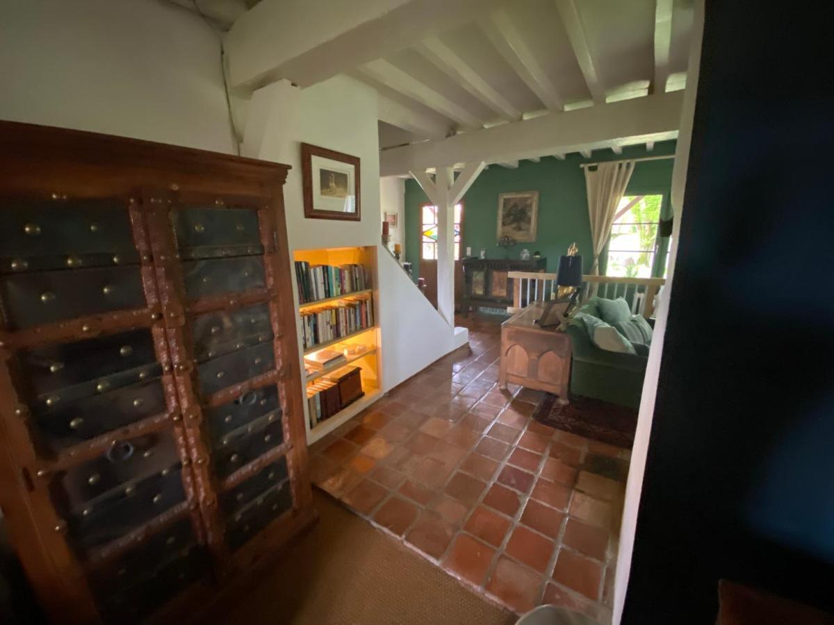 Domaine Du Tafiart Bed & Breakfast Sarron Ngoại thất bức ảnh